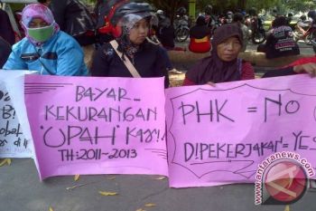 Mantan Pekerja Pabrik Rokok di Kediri Tuntut Pembayaran Gaji 