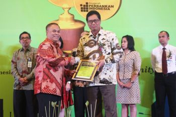 Bank Jateng Raih Penghargaan Bank Terbaik 
