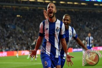 Porto Tundukkan Chelsea 2-1