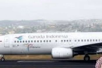  Baru Tiga Pesawat Mendarat Di Pekanbaru  