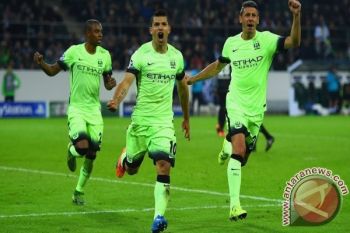 Manchester City Kalahkan Gladbach 2-1