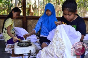 Permintaan Batik Meningkat