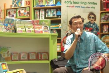 "Tak ada Istilah Mainan Usang Selama Orang Tua Kreatif, Kata Dr Markus