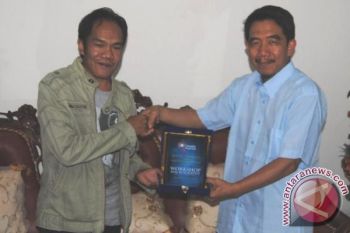 Profil - Fotografer Seruyan Raih Penghargaan Dunia