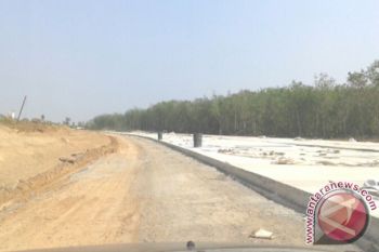 People in Lampung wait for toll road for 20 years