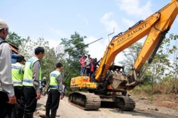 Polisi Tutup Tambang Galian C Ilegal