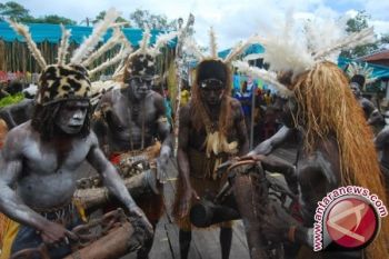 Asmat targetkan juara umum Festival Seni Kreasi 2016