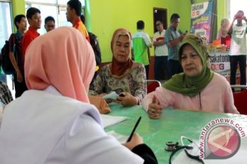 Kalbe Farma lakukan pengobatan gratis warga Palembang