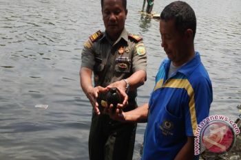 Warga temukan bom aktif di Sungai Ogan