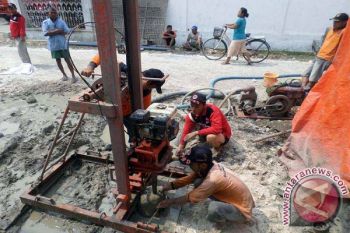Mencari Sumber Air