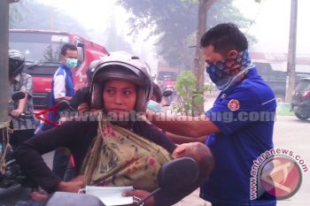 Karang Taruna Kotawaringin Timur Bagikan Ribuan Masker 