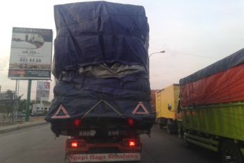 Bagus ! Polisi akan tindak truk perusak jalan