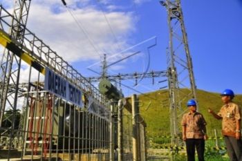 PLN Papua gunakan PLTS layani masyarakat pedalaman 