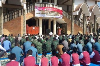 Keluarga besar Korem 174/ATW gelar Salat Istiqo