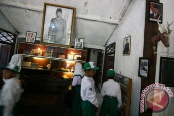 Peresmian Situs Persada Sukarno Kediri