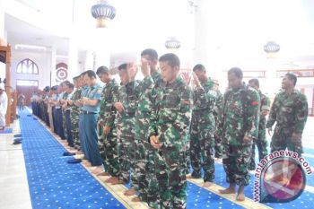 TNI di Natuna Lakukan Shalat Minta Hujan
