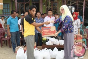 Tim Sohib Barsel Serahkan Bantuan Korban Kebakaran 