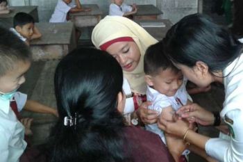 1.315 Siswa SD Diberikan Imunisasi