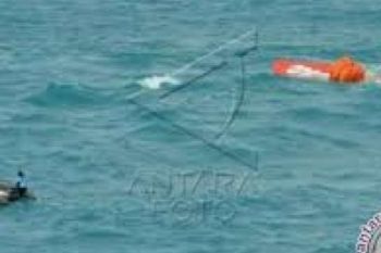 Robot Penyelam Cari Helikopter Di Danau Toba