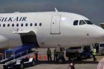Silk Air Terbang Tak Ikuti Jadwal
