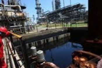 Harga minyak dunia lanjutkan kenaikan di Asia karena persediaan BBM AS merosot