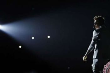  Justin Bieber Berjaya Di MTV Europe Music Awards