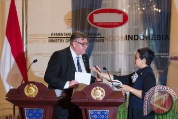 Menlu RI-Finlandia Lakukan Pertemuan Bilateral Bahas Kunjungan Presiden Finlandia