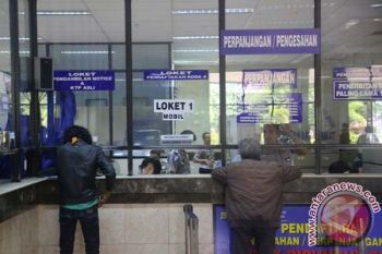 Survei: Kinerja Birokrasi Pelayanan Publik Membaik, Tujuh Menteri Kinerjanya Baik
