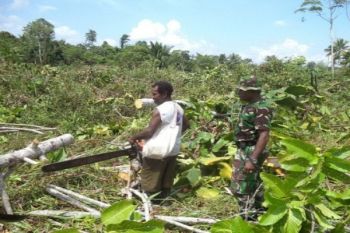 Koramil Wartas bantu warga bukan lahan pertanian