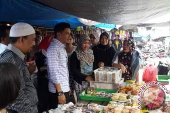 SAHATI Dicintai Karena Sangat Peduli ke Rakyat Kecil