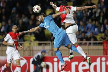 Zenit Gebuk  Olympique Lyon 2-0