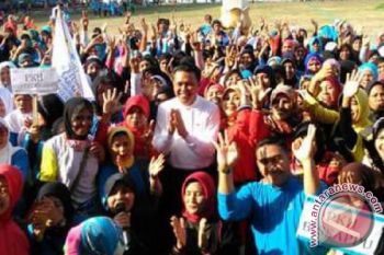 Bupati Bantaeng lepas jalan sehat PKH 2015