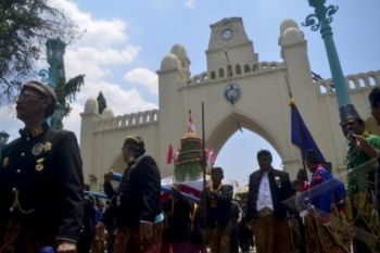 Solo Tawarkan Investasi Bidang Jasa-Perdagangan- Pariwisata