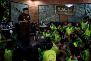 Kebanggan Pejuang 1945 Saat Dikunjungi Ratusan Siswa