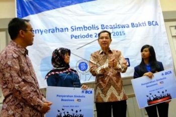 BCA Beri Beasiswa