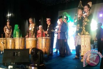 Gubernur Sultra Resmikan FKM dan Qasidah Nasional