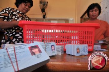 332.328 Warga Agam Lakukan Perekaman KTP El