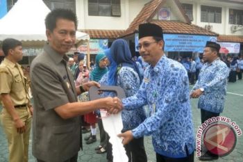 Barito Utara Terima Mobil Ambulans Puskesmas 