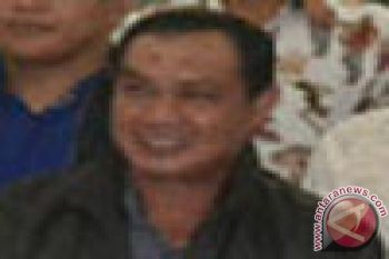 Pemkab Kolaka Beri Penghargaan Tenaga Medis Teladan