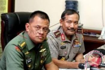 Kapolri-Panglima Kunjungi Prajurit Kostrad Di Palu 