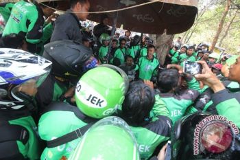 Organda Semarang Pertanyakan Izin Operasi Go-Jek