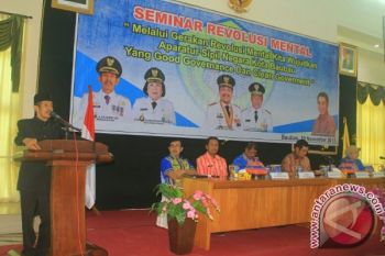 Hamdan Zoelva Beri Kuliah Umum Di Baubau