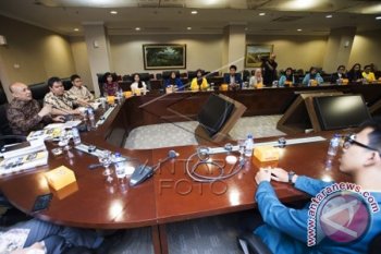 Kompetisi Young Economist DBS Indonesia