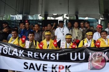 ICW: Fungsi Penyadapan KPK Harus Dipertahankan