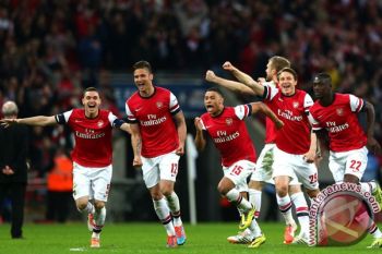 Sundulan Giroud pastikan kemenangan Arsenal atas Leicester