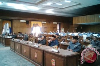 DPRD Kobar Setujui RAPBD 2016 Jadi Perda