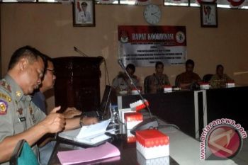 KPU Barut Distribusi Logistik 6 Desember 2015 
