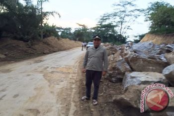 Proyek Infrastruktur Bernilai Puluhan Miliar Terlambat Dikerjakan 