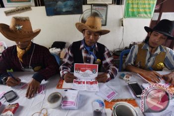 Cawali Surabaya Rismaharini Unggul Telak di TPS 01