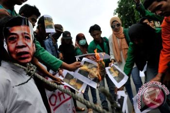 Setya Novanto Dalam Logika Terbalik dan Isu Etika